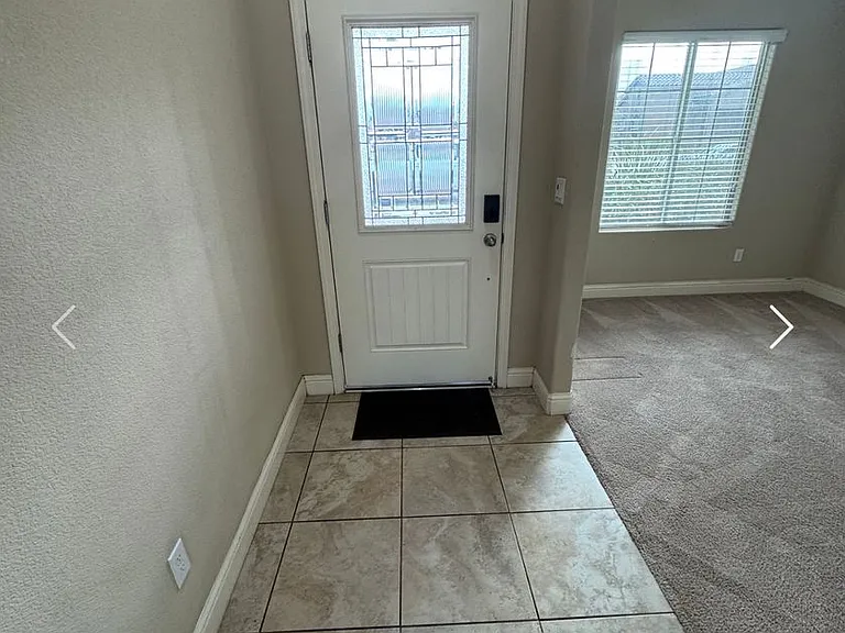 1192 S Orangewood Dr — Photo 4