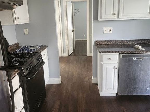 4th image of 75 Judson Pl