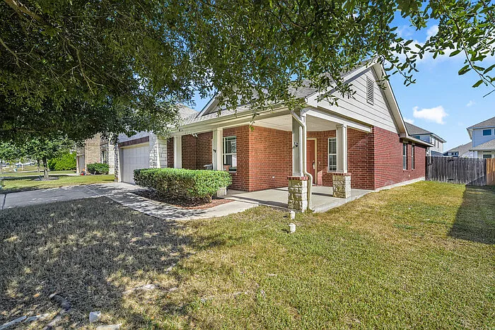 20009 Hawk Hood Dr