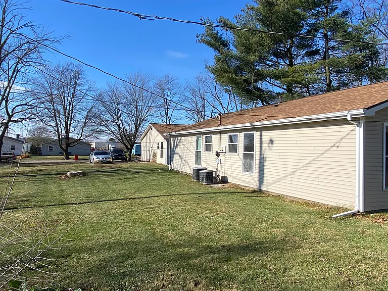 1603 Queens Way #A — Photo 15