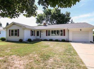 4329 Somerset Ln, Madison, WI 53711