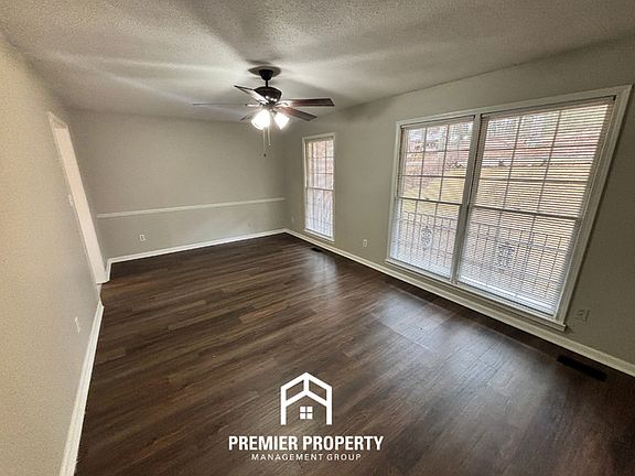 2nd image of 1573 Brewster Cir