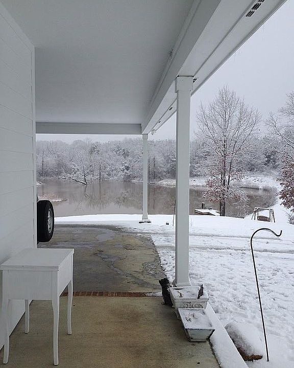 2nd image of 3013 Viney Creek Rd