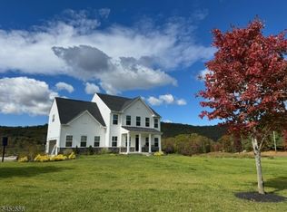 2 Drake Ct, Washington Twp., NJ 07882
