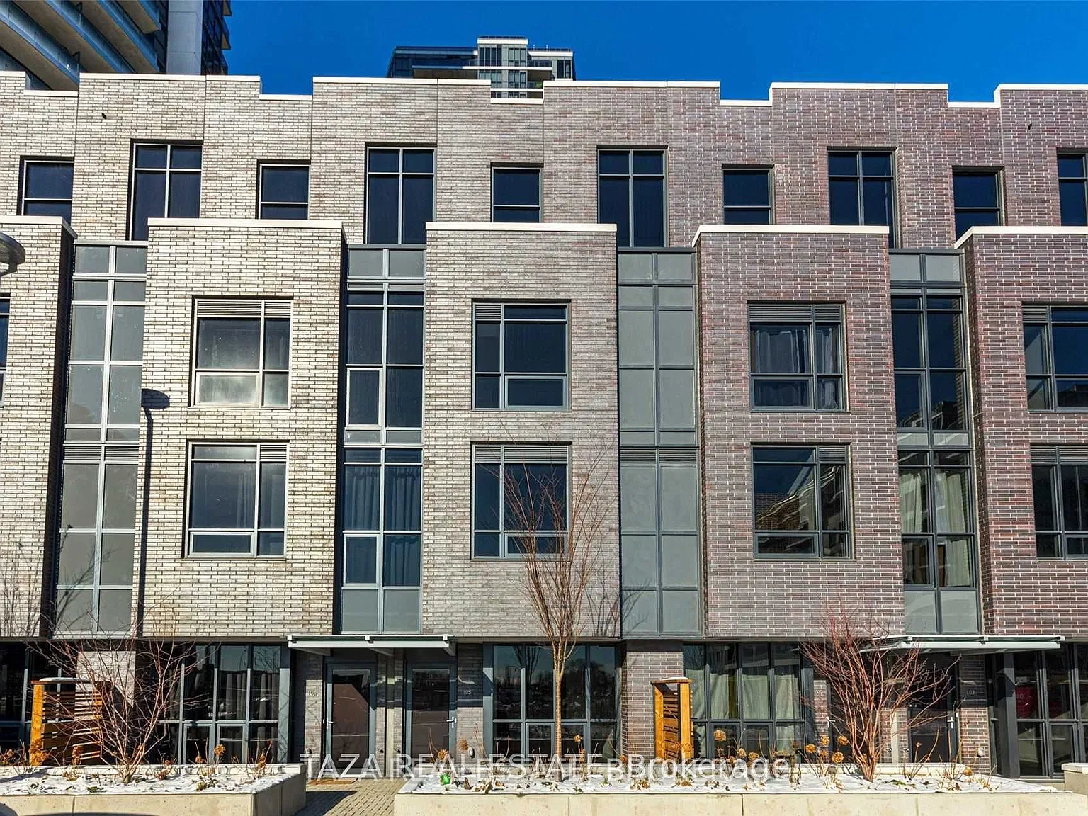 4 bed, $3,850 — Photo 1