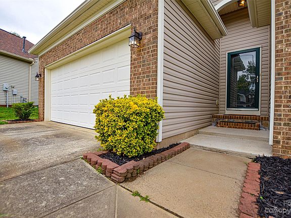 4th image of 2603 Bridgeville Ln #74