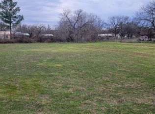 E 3rd St, Cross Plains, TX 76443