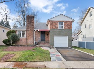 11 Locust Dr, Cranford, NJ 07016