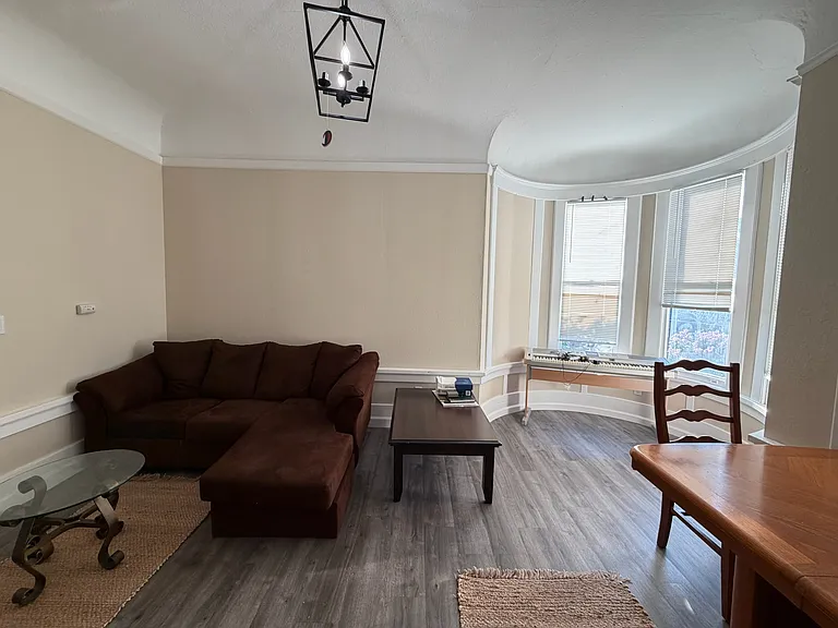 529 Carolina St #2 — Photo 4