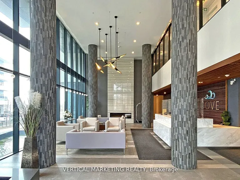 39 Annie Craig Dr #322 — Photo 3