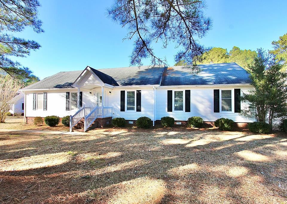 1st image of 323 Bayleaf Dr