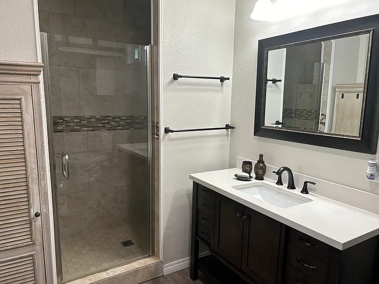 3344 W Avenue L — Photo 8