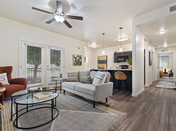 303 W Pennwood St APT H202