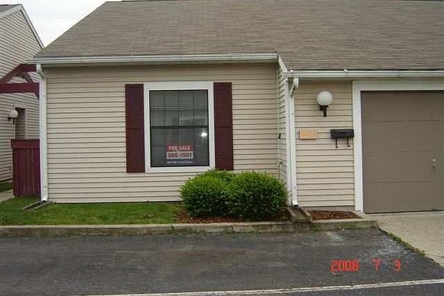 1st image of 580 Moull St APT A