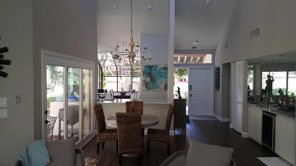 556 Bay Villas Lane — Photo 3