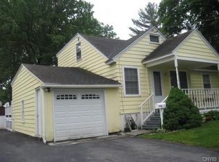 114 Hamilton Rd, North Syracuse, NY 13212