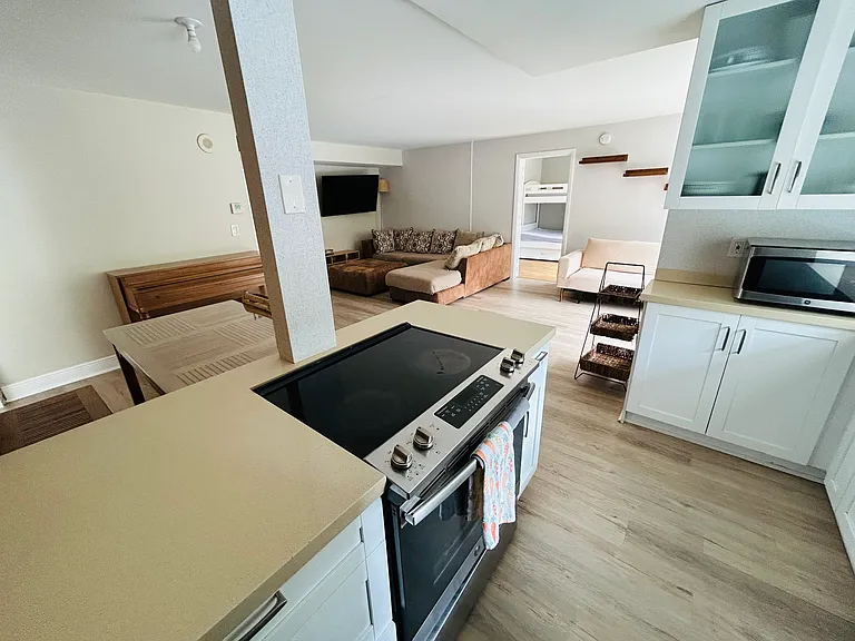 17021 N Bay Rd — Photo 13