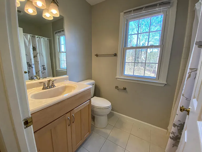 Second Full bathroom upstairs.