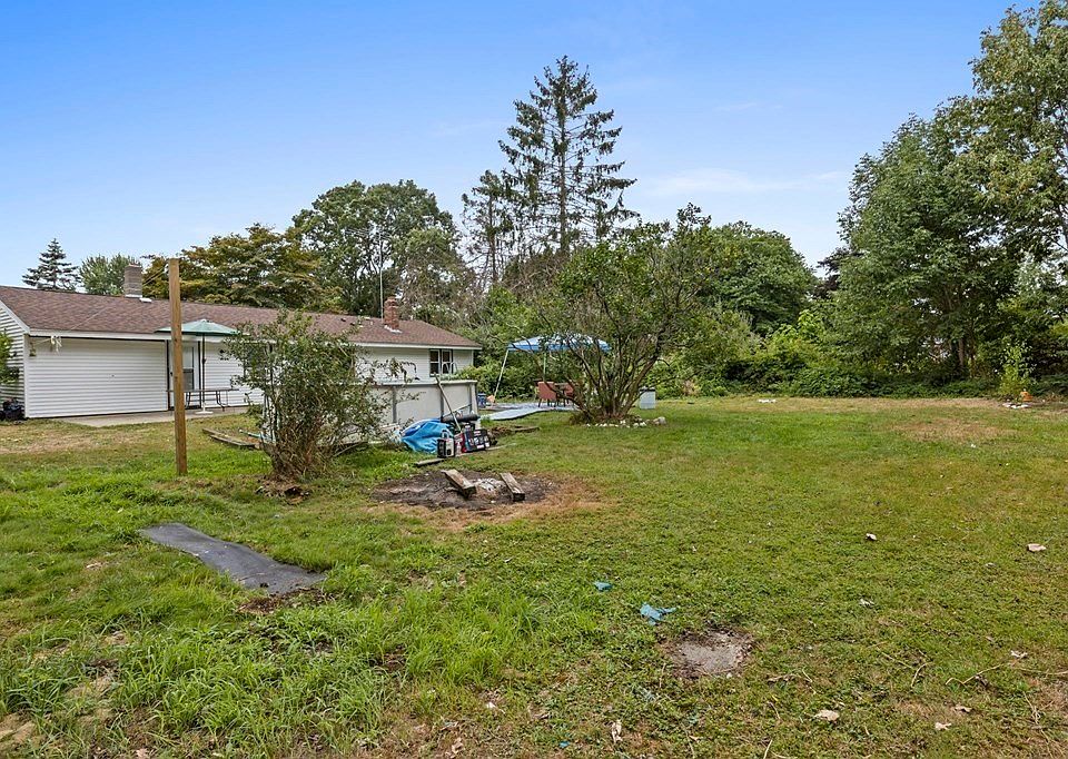 22 Smoke Rise Cir, Swansea, MA 02777 Zillow