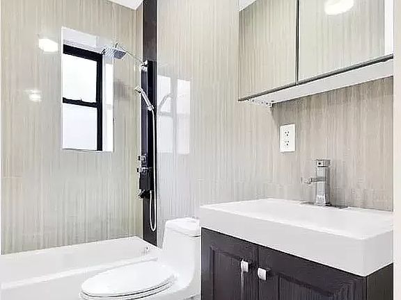 4th image of 2107 Bedford Ave APT B8