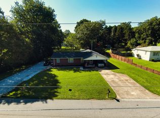 156 Lakeshore Dr, Braselton, GA 30517