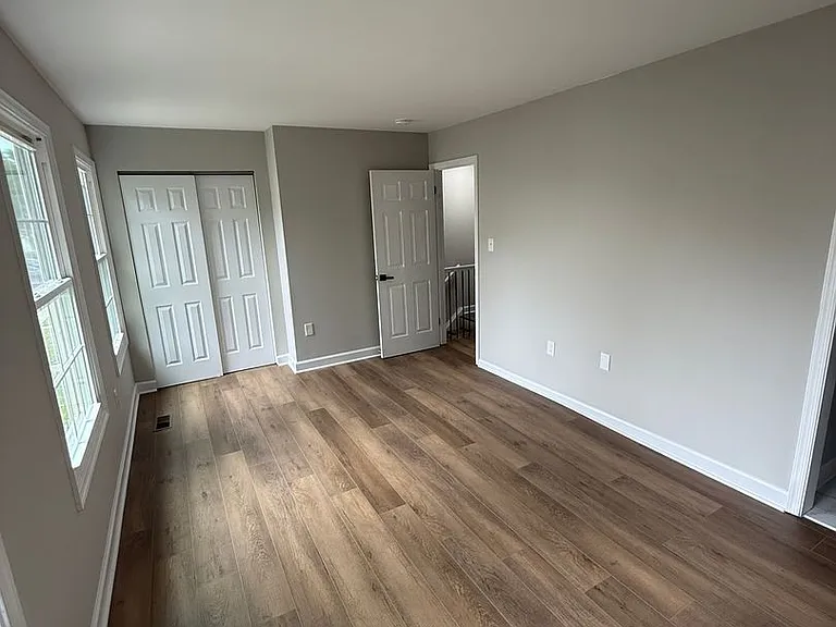 5853 Suitland Rd — Photo 23