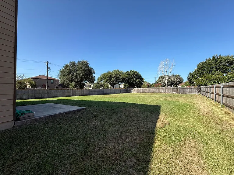 2250 Howry Dr — Photo 39