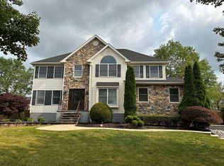 5 Varnon Ct, Hillsborough, NJ 08844