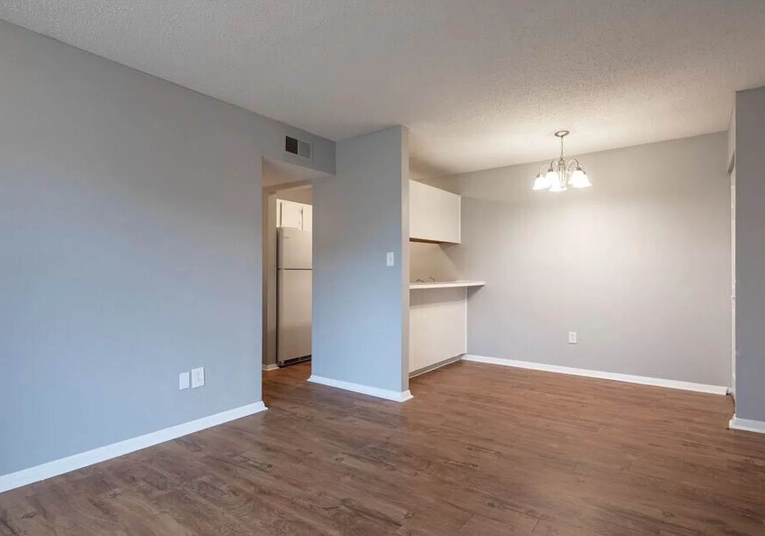 4033 Hunters Ridge Drive — Photo 4