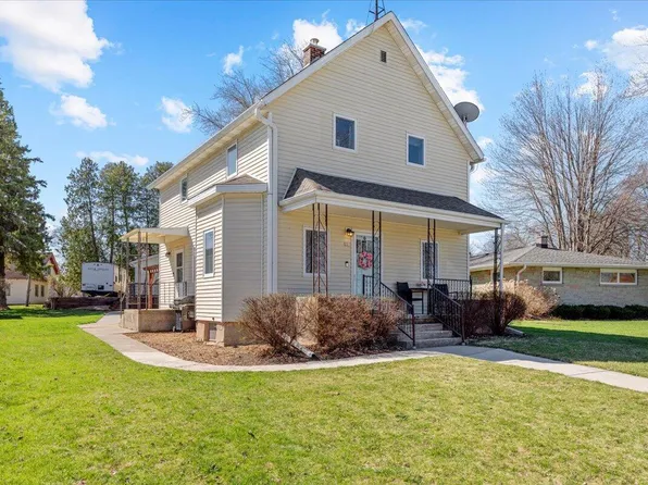 221 North AVENUE, Kewaskum, WI 53040