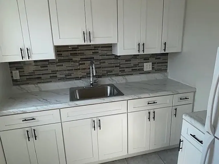 295B Elm St #B7 — Photo 12