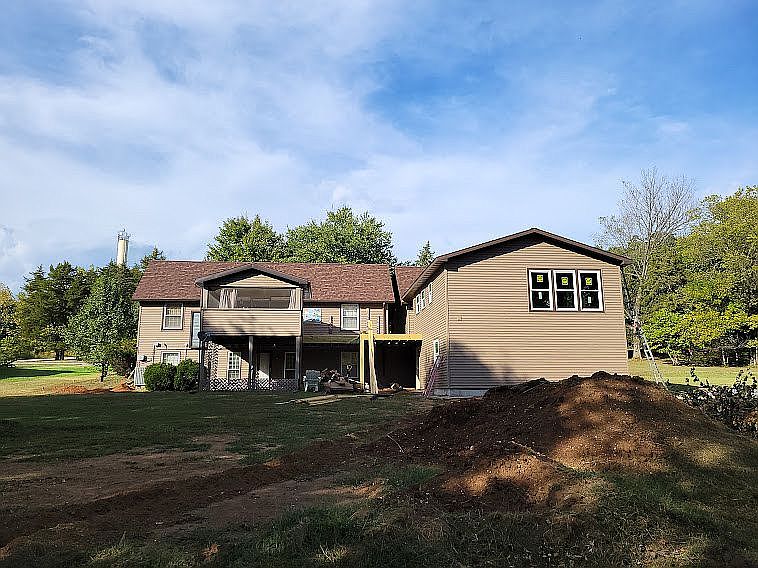 2nd image of 1164 Sunny Slope Cir