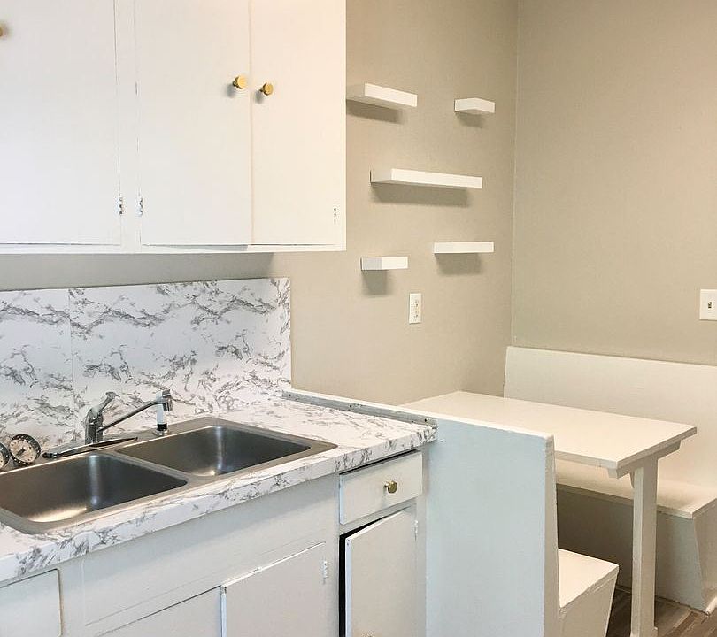1st image of 104 S Waccamaw Ave APT 4