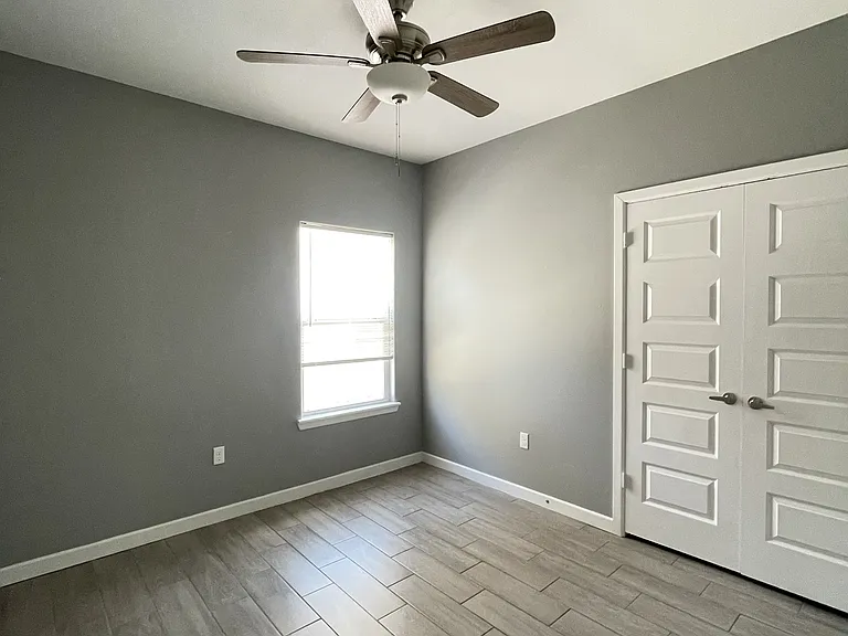 3416 Sahara Dr #3 — Photo 5