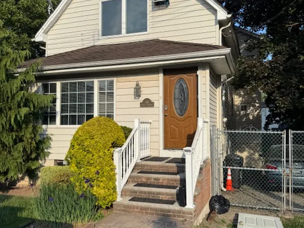 48 Watson Avenue image 1 of 8