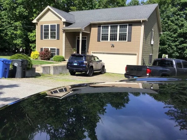 74 Salisbury Avenue, Plainfield, CT 06354