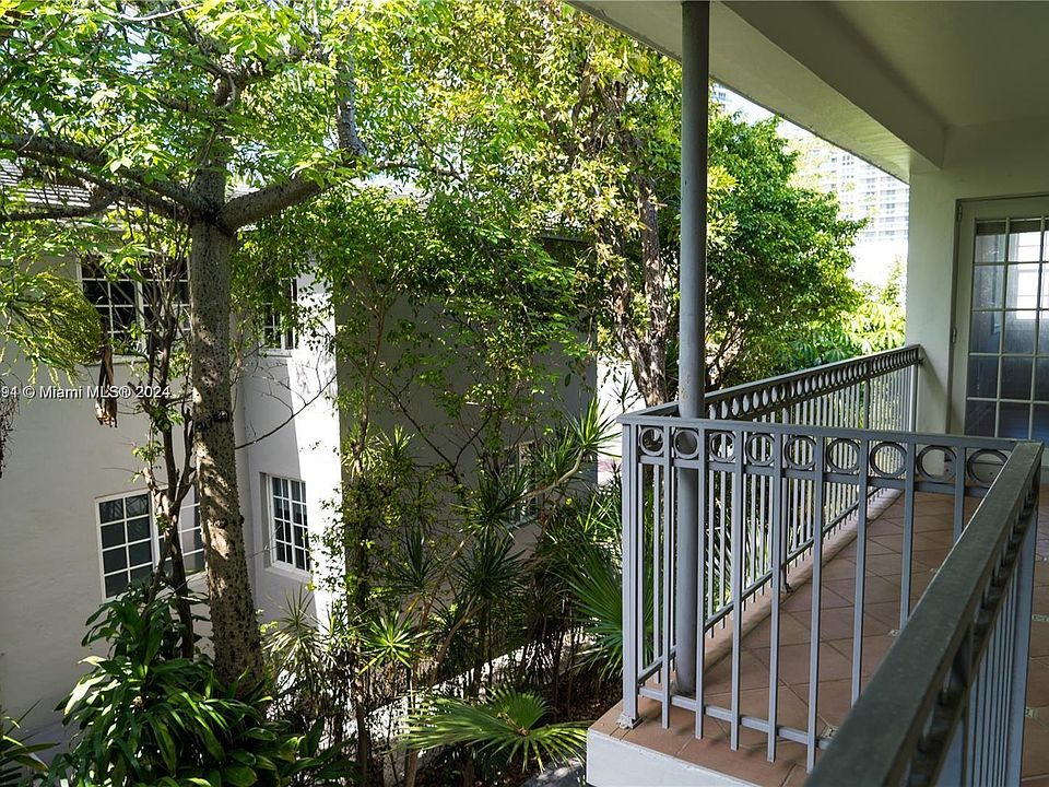 1st image of 1561 West Ave APT 3