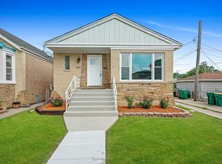 3841 Elmwood Ave, Berwyn, IL 60402