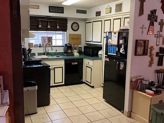 2nd image of 2200 W Pierce St APT 8A