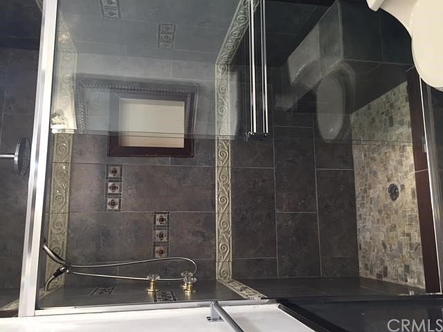 2nd image of 1410 Valeview Dr