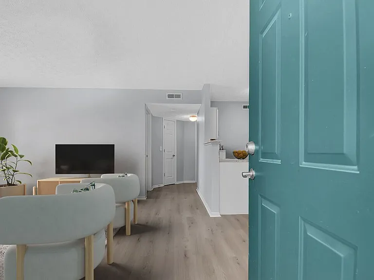 Fountain Place Apartments — Photo 12