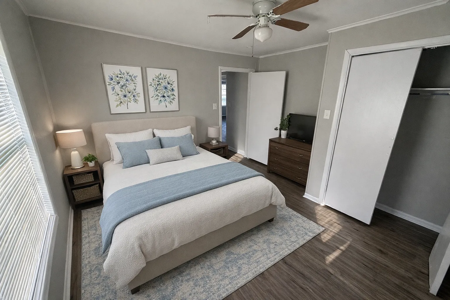3 bed, 996 sqft, $1,075 — Photo 4
