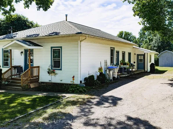 132 Queen St, Central Huron, ON N0M 1L0