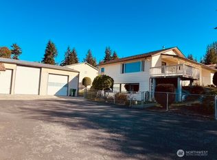 702 Saint Marys Dr, Anacortes, WA 98221