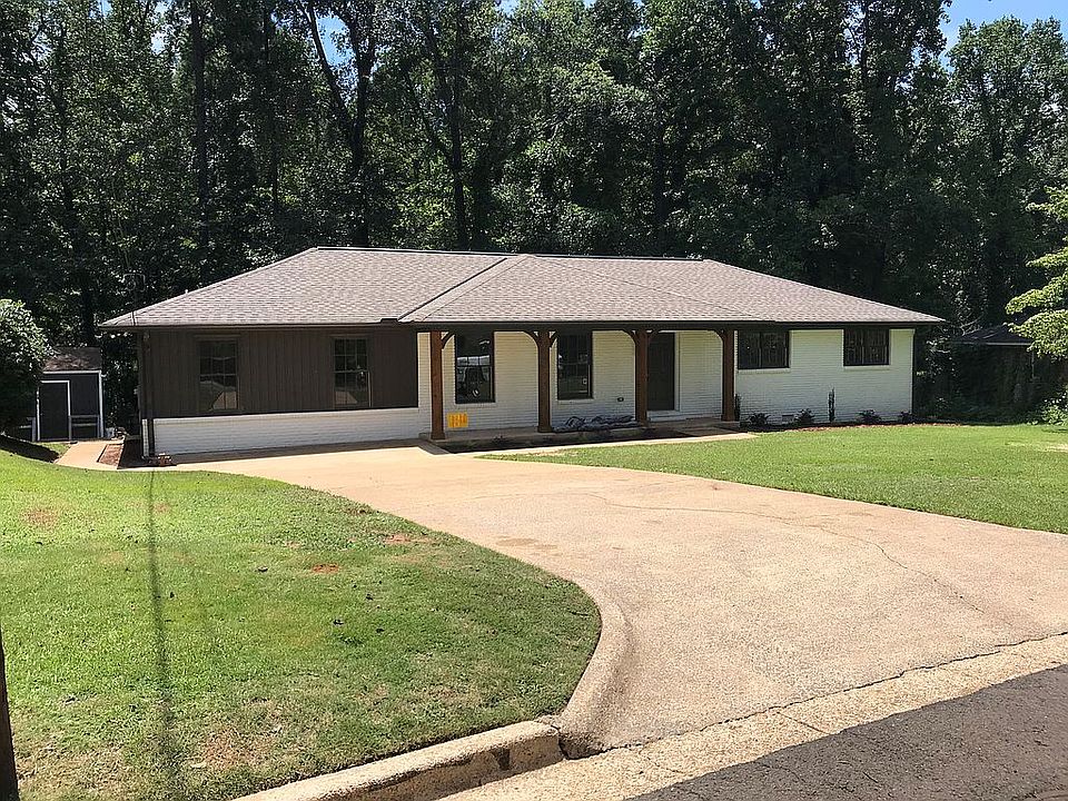 1st image of 831 Heritage Dr