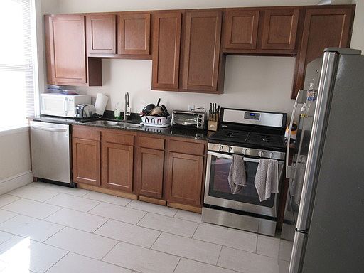 3rd image of 223-225 W 8th Ave #17563745