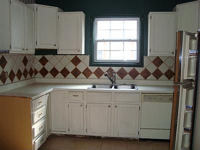 5th image of 3916 Spokane Ave