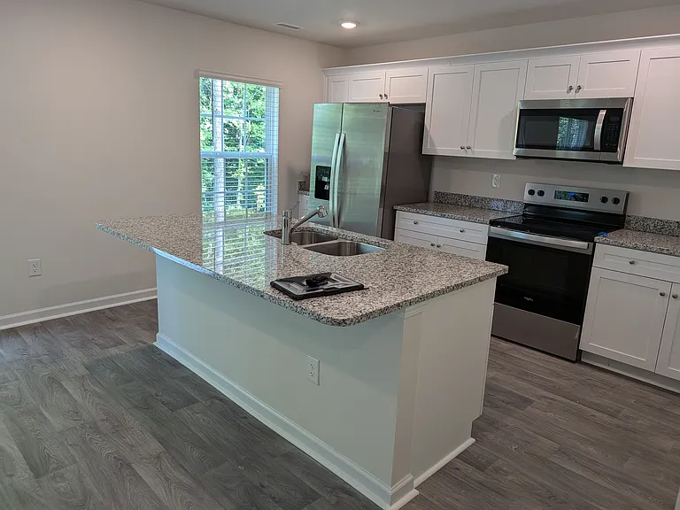 6025 Howth Way — Photo 12