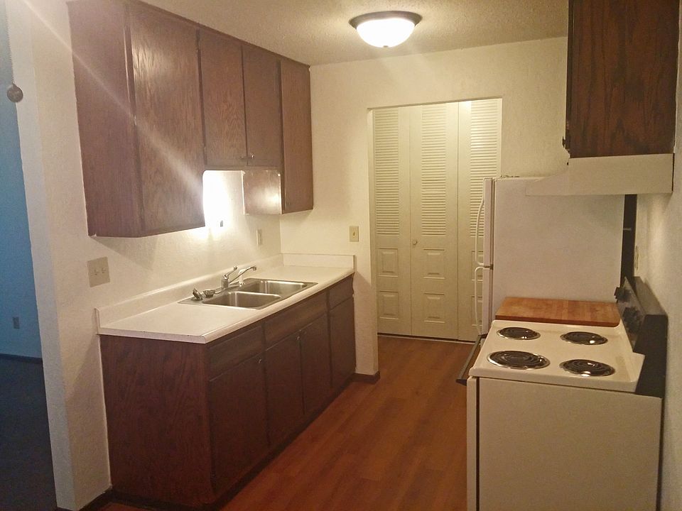 1st image of 956 12th St SW Unit 304