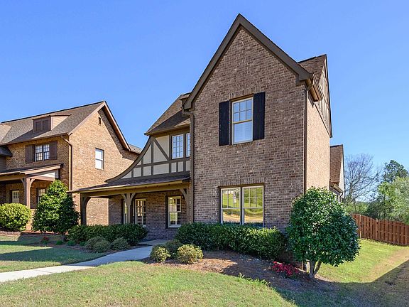 3rd image of 4576 Riverview Dr